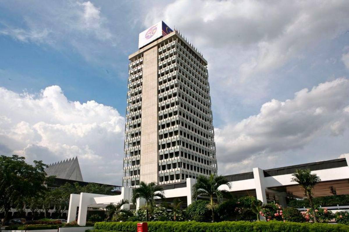 Dewan Negara passes 19 bills including Gig Workers Bill and 13MP motion Dewan Negara passes 19 bills including Gig Workers Bill and 13MP motion