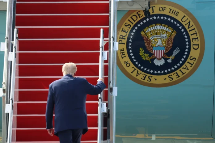 Donald_Trump_departs_Malaysia_after_ASEAN_summit_and_KL_peace_accord