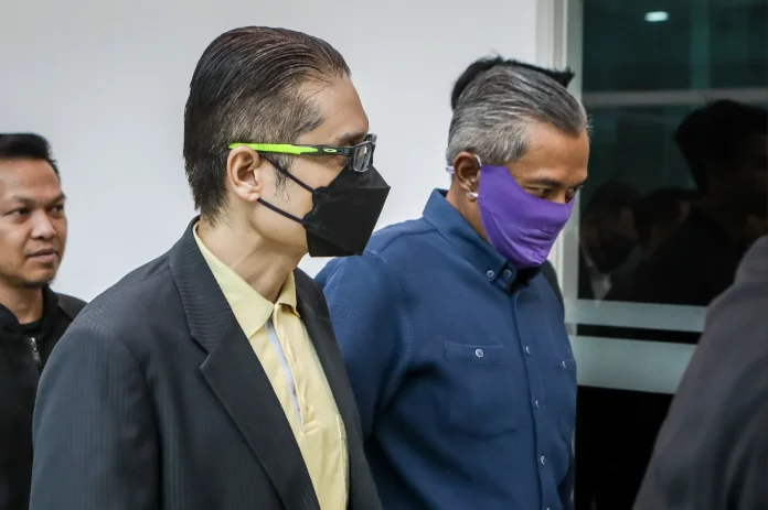 Dua pensyarah dan pemilik syarikat didakwa kemuka dokumen palsu