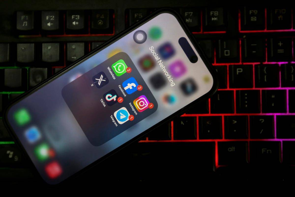 EU lawmakers propose social media ban for under-16s EU lawmakers propose social media ban for under-16s