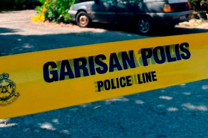 Elderly man killed after car crashes into roadside stall in Melaka Elderly man killed after car crashes into roadside stall in Melaka