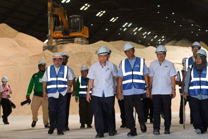 Felda minta kerajaan mansuh AP dan IP gula tapis import