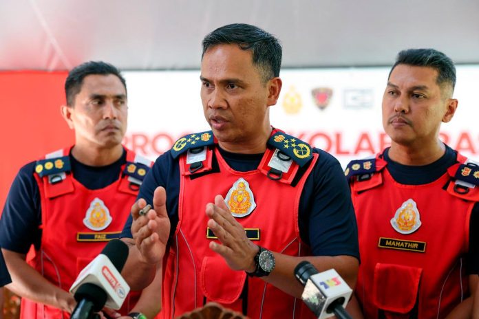 Fire department distributes 150 community boats for monsoon season