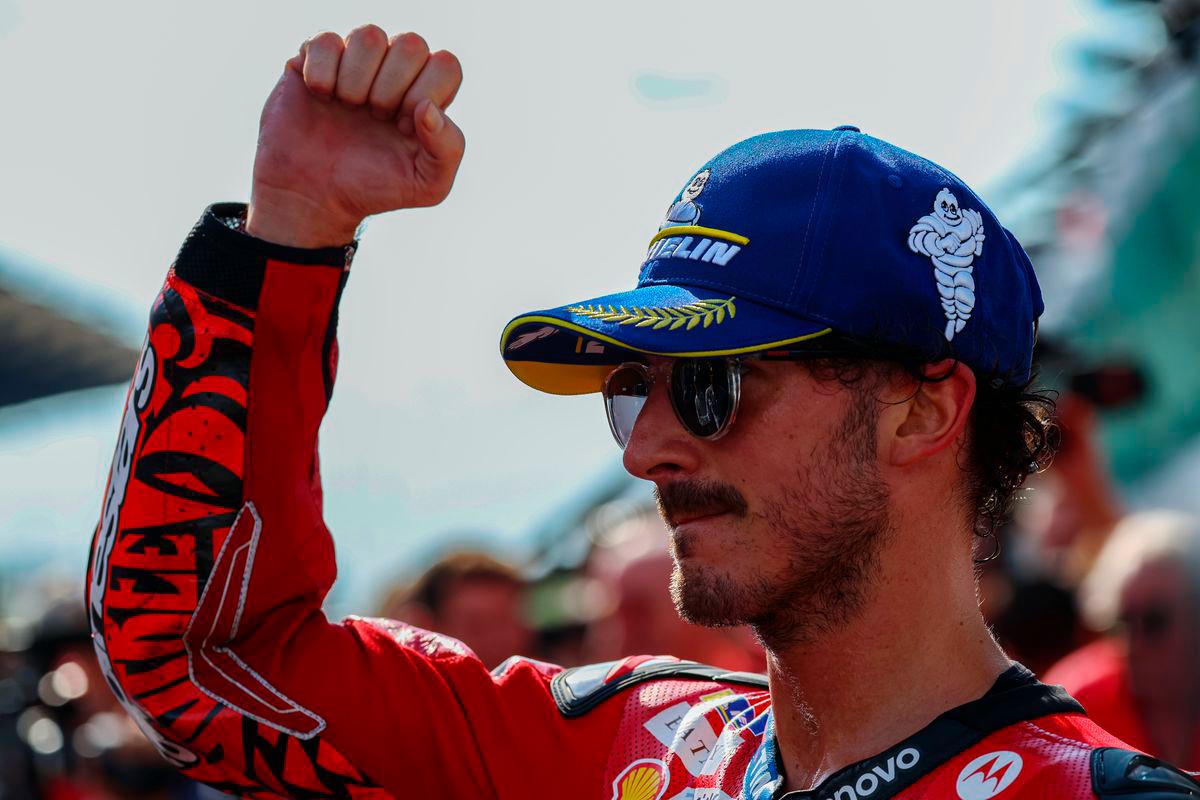 Francesco Bagnaia smashes lap record for pole at Japanese MotoGP Francesco Bagnaia smashes lap record for pole at Japanese MotoGP