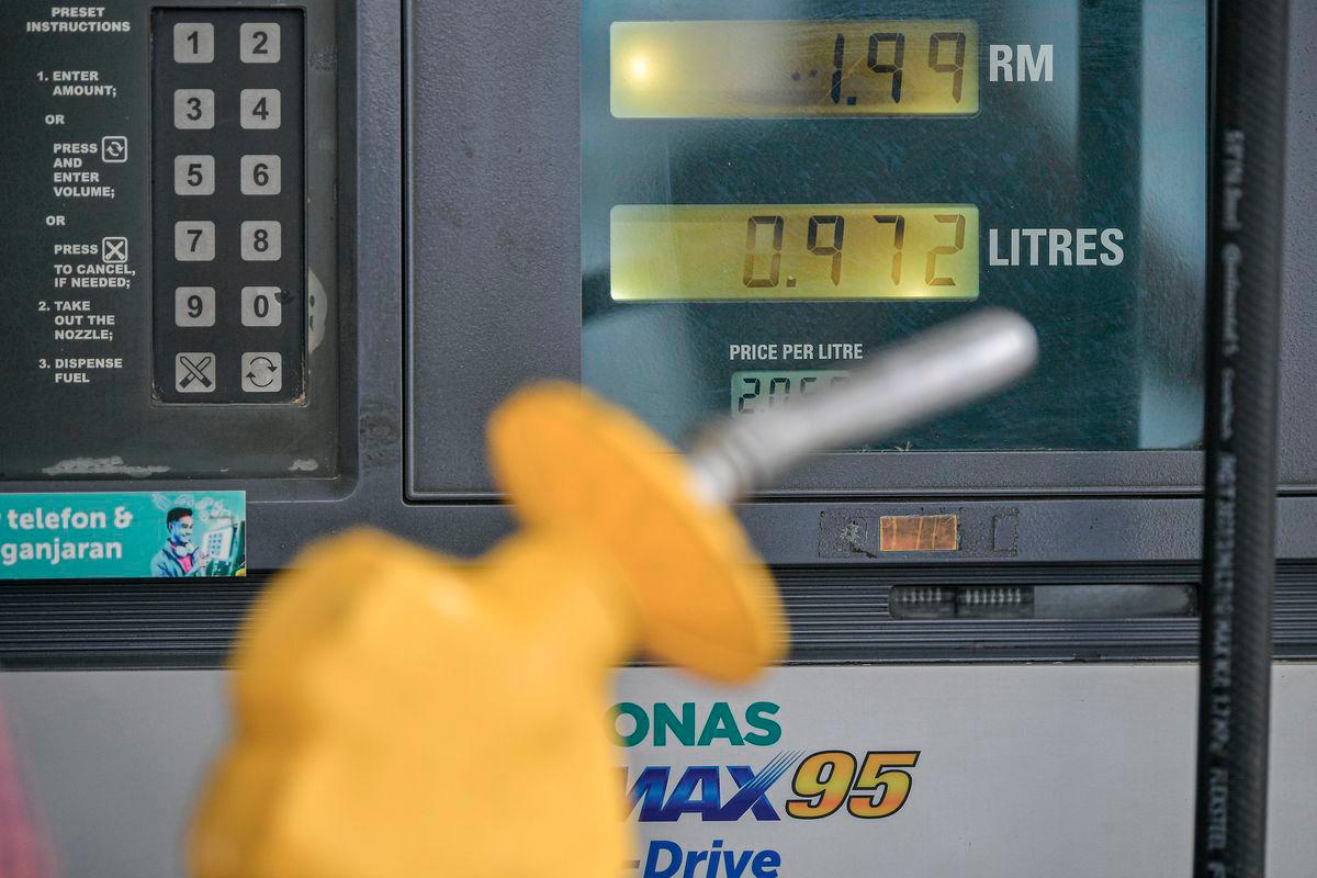 Government finalises RON95 subsidy eligibility criteria with Padu data