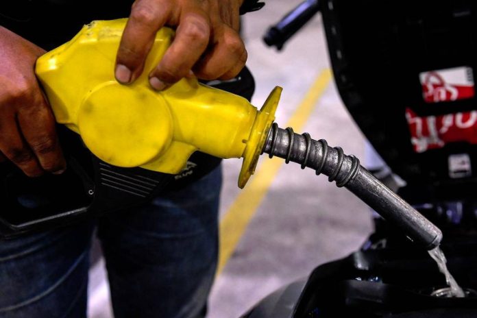 Government to finalise extra e-hailing driver BUDI95 eligibility this week