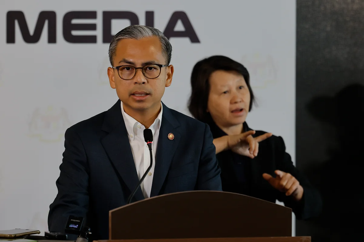 Govt_met_Roblox_reps_to_discuss_Child_Only_Safety__said_Fahmi