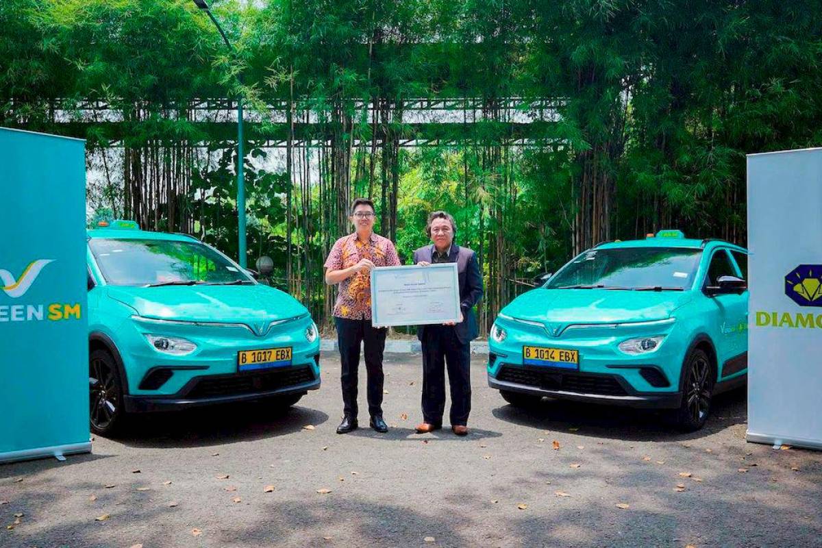 Green SM introduces a premium all-electric taxi experience to Soekarno-Hatta International Airport Green SM introduces a premium all-electric taxi experience to Soekarno-Hatta International Airport