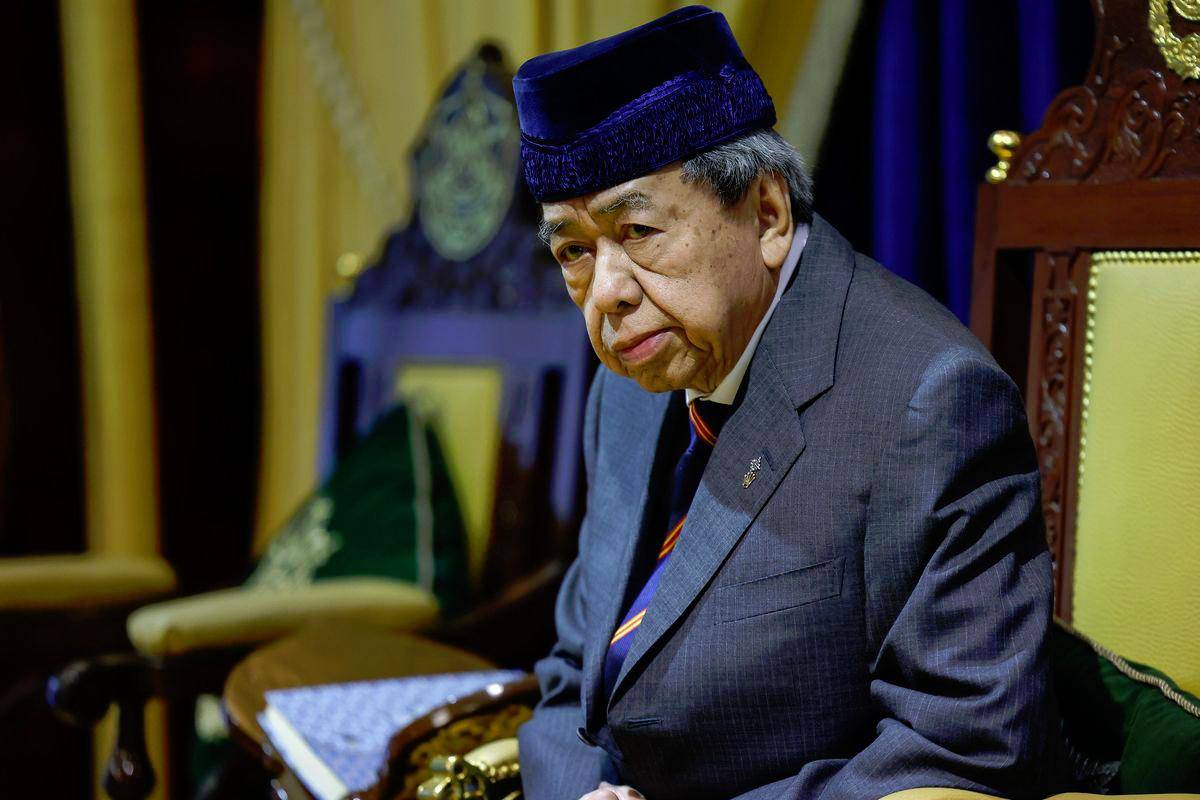 Handle Kampung Sungai Baru issue carefully, prioritise interests of the Malays - Sultan Sharafuddin Handle Kampung Sungai Baru issue carefully, prioritise interests of the Malays - Sultan Sharafuddin