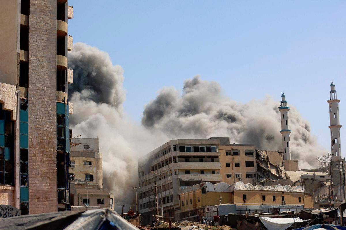 Heavy bombing in Gaza City continues after Rubio backs Israel offensive Heavy bombing in Gaza City continues after Rubio backs Israel offensive
