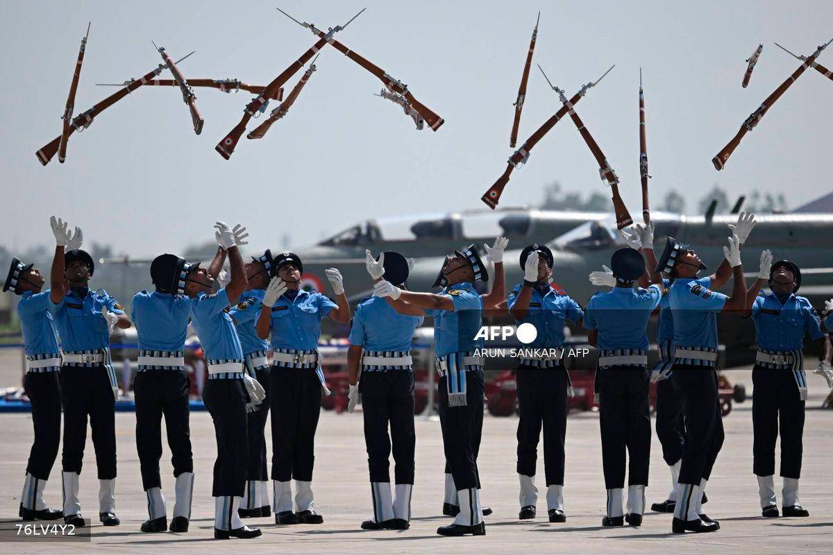 India retires MiG-21 fighter jet after 60 years of service India retires MiG-21 fighter jet after 60 years of service