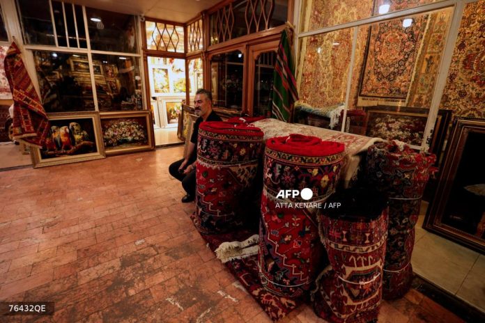 Iran’s carpet industry crumbles under sanctions, costs