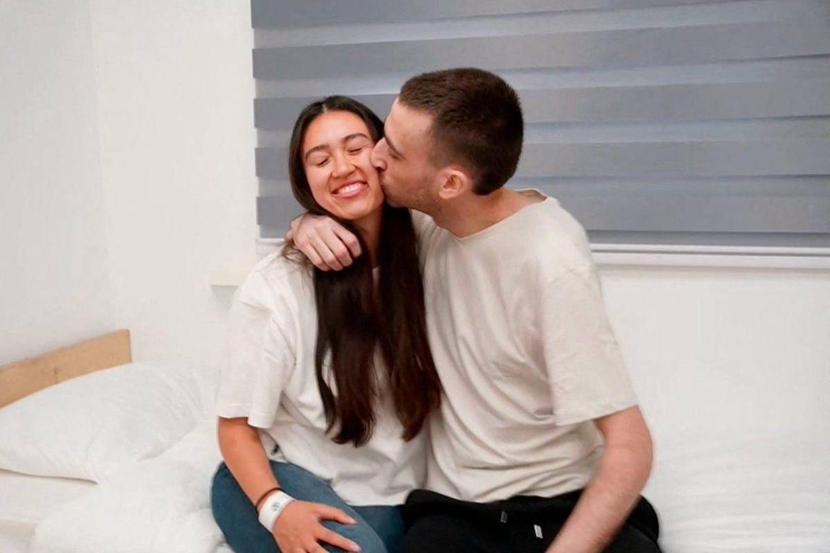 Israeli hostage couple reunites after Hamas captivity in Gaza Israeli hostage couple reunites after Hamas captivity in Gaza