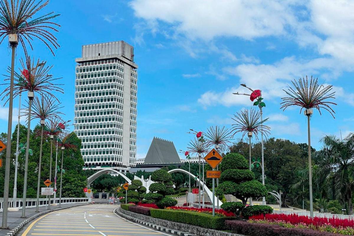 Isu keselamatan pelajar dan influenza jadi fokus sidang Dewan Rakyat Isu keselamatan pelajar dan influenza jadi fokus sidang Dewan Rakyat