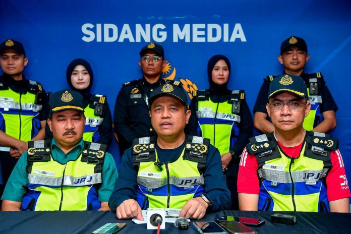 JPJ enforcement officers begin using body-worn cameras for operations