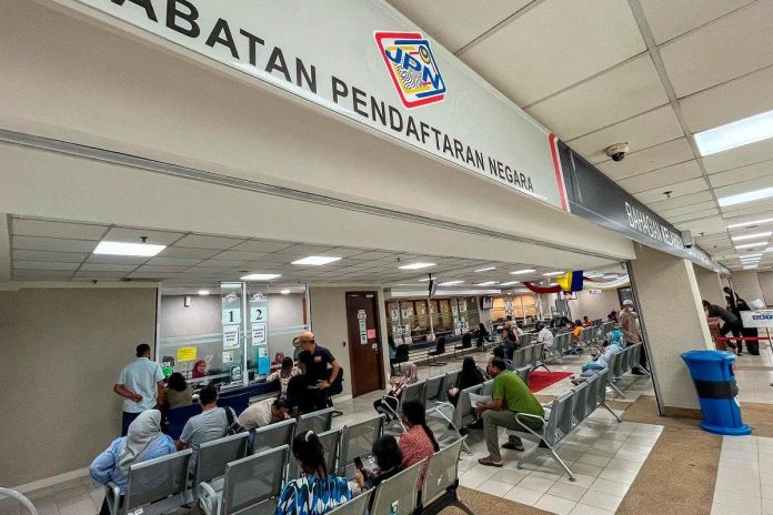 JPN offers multiple channels for replacing damaged MyKad