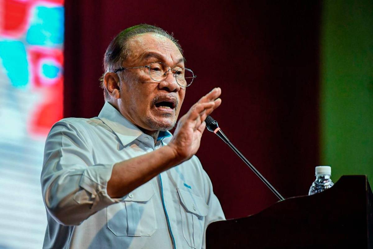 Janji turun harga petrol direalisasi hasil tatakelola baik, pembersihan amalan ketirisan - PM Anwar Janji turun harga petrol direalisasi hasil tatakelola baik, pembersihan amalan ketirisan - PM Anwar