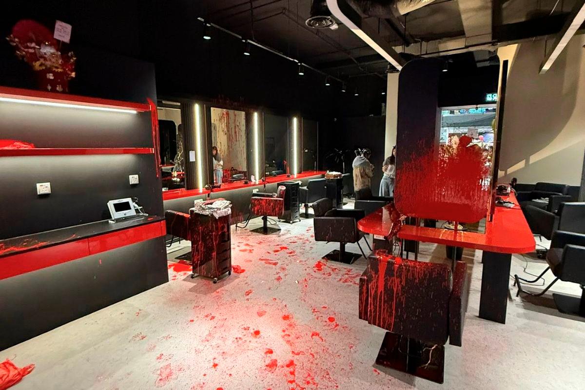 Johor Bahru salon splashed with red paint, suffers RM15,000 loss Johor Bahru salon splashed with red paint, suffers RM15,000 loss