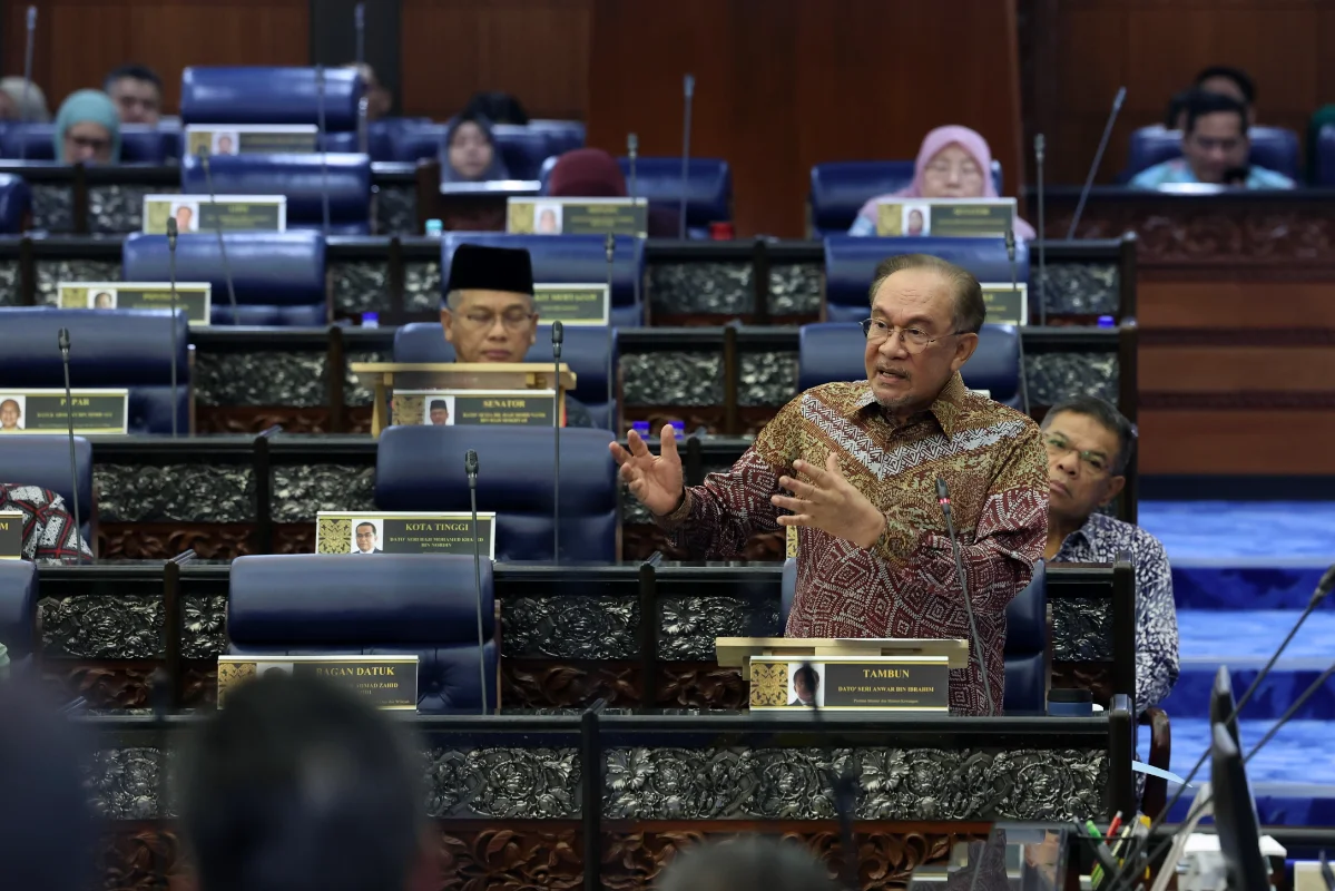 PM Anwar urges Malaysians to share pride in ASEAN Summit success