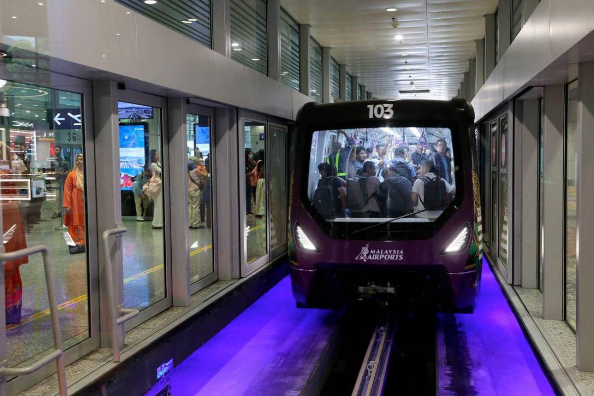 KLIA aerotrain resumes 24-hour service after two-week maintenance KLIA aerotrain resumes 24-hour service after two-week maintenance
