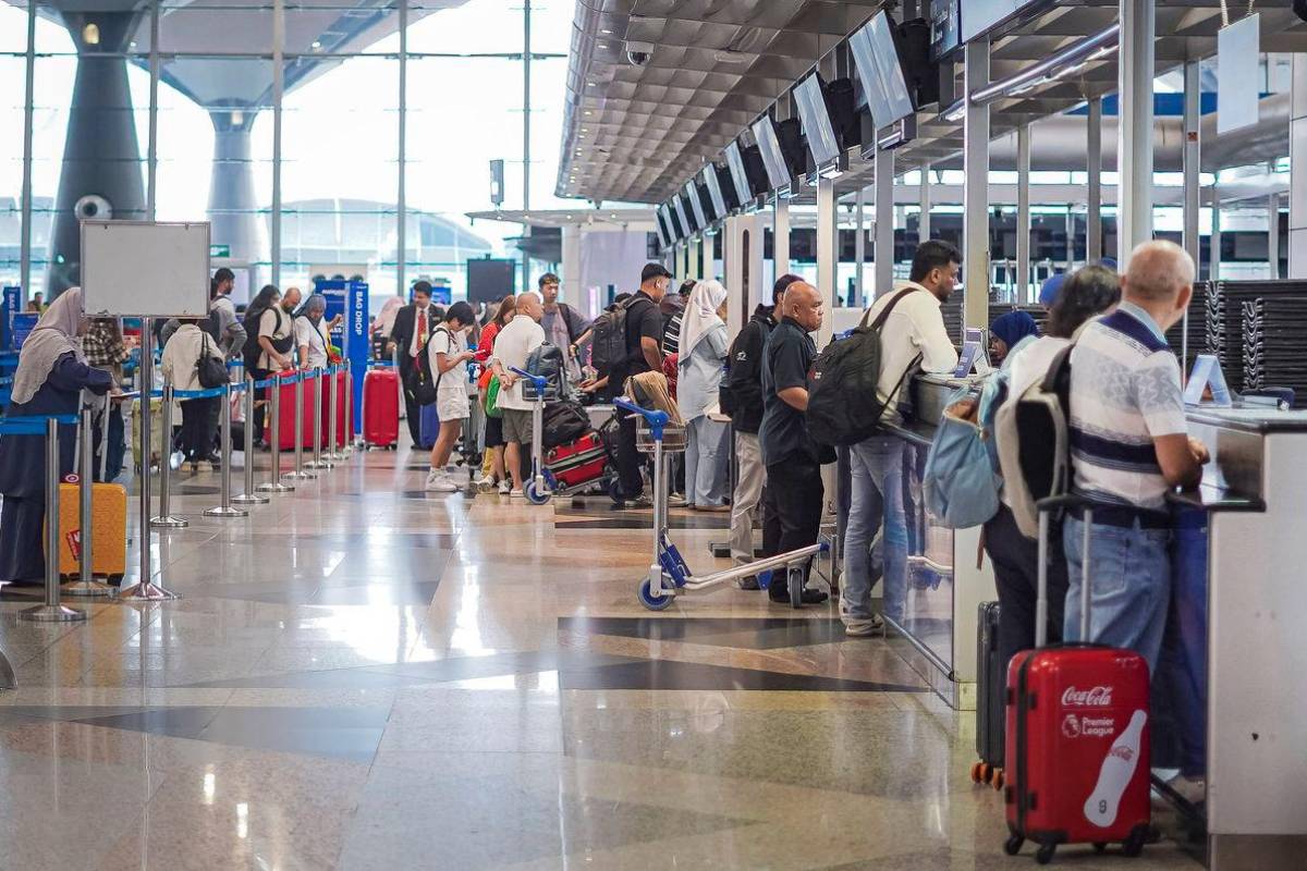 KLIA breaks hourly passenger record with over 12,000 on Sept 13 KLIA breaks hourly passenger record with over 12,000 on Sept 13
