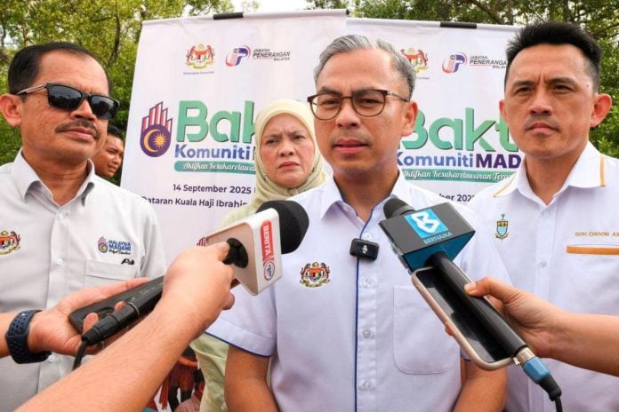 Kementerian Komunikasi mohon bantuan Google siasat ugutan video lucah