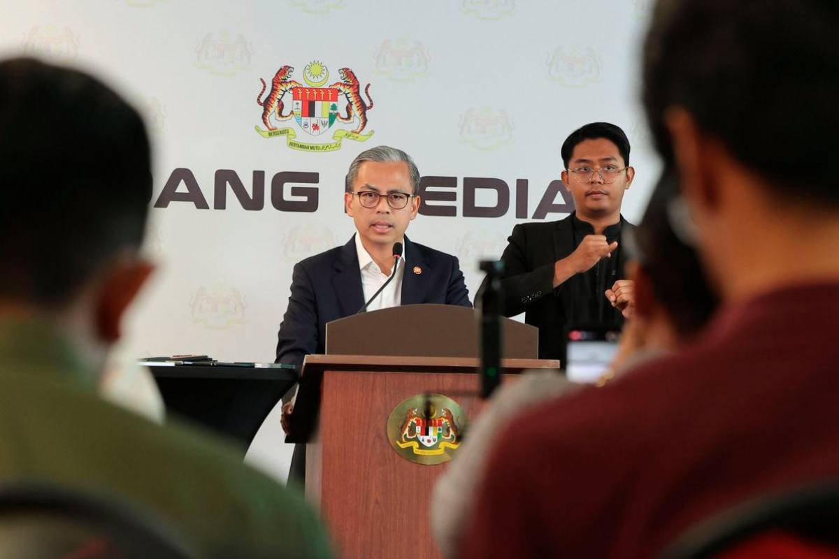 Kerajaan laksanakan kajian menyeluruh isu sosial di sekolah Kerajaan laksanakan kajian menyeluruh isu sosial di sekolah