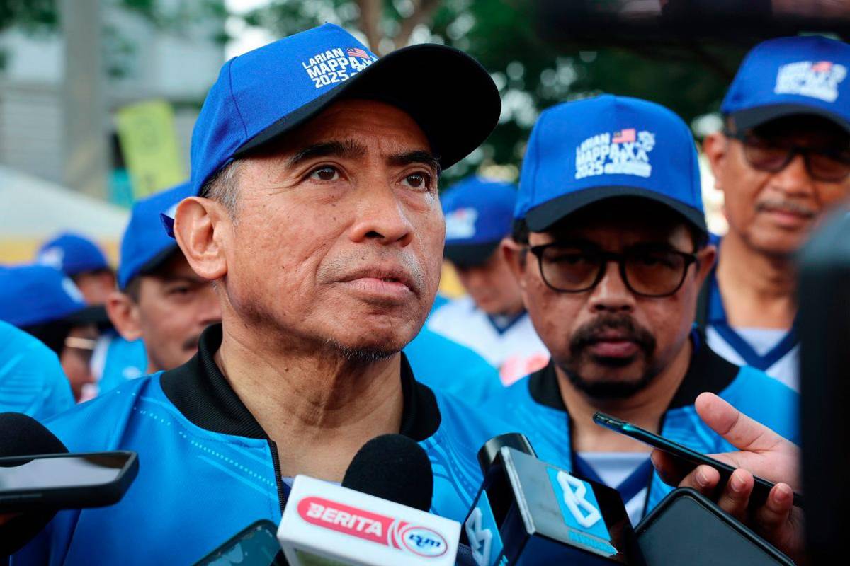 Ketua Setiausaha Negara dahului senarai penerima darjah kebesaran Kelantan Ketua Setiausaha Negara dahului senarai penerima darjah kebesaran Kelantan