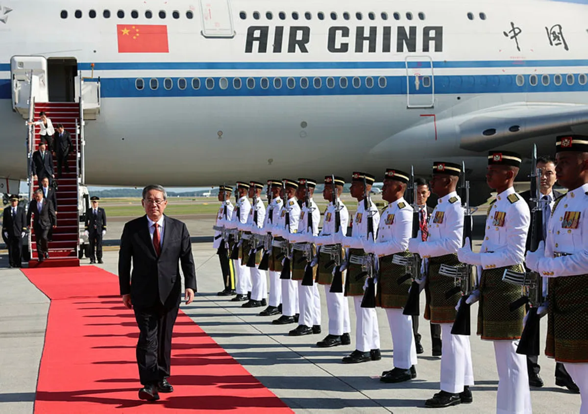 Li Qiang tiba di Malaysia untuk Sidang Kemuncak Asia Timur Li Qiang tiba di Malaysia untuk Sidang Kemuncak Asia Timur