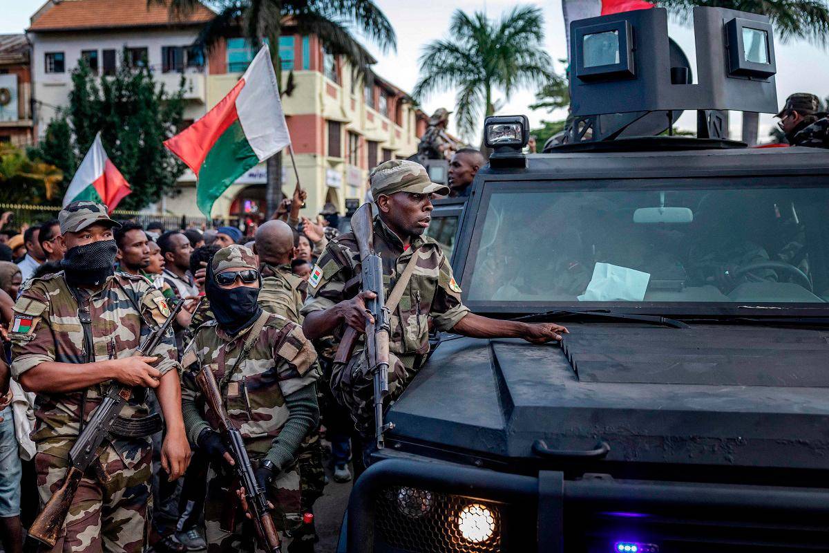 Madagascar soldiers join anti-government protesters in capital unrest Madagascar soldiers join anti-government protesters in capital unrest