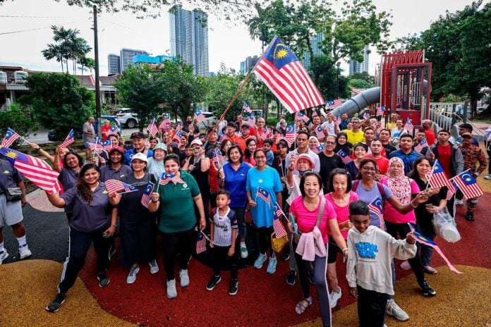 Malaysia Day walk promotes unity in Taman Lucky, Bangsar community