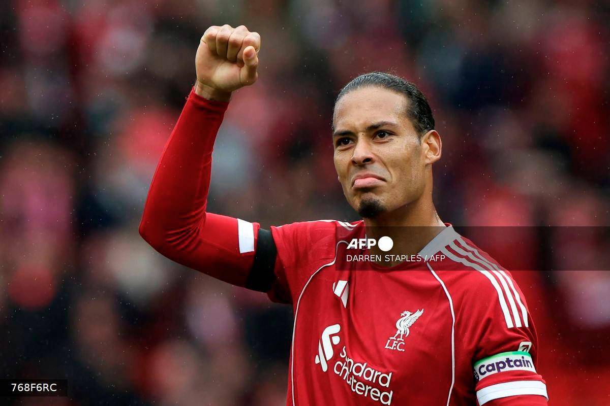 Man Utd earn vital win against Chelsea as Liverpool stay perfect Man Utd earn vital win against Chelsea as Liverpool stay perfect