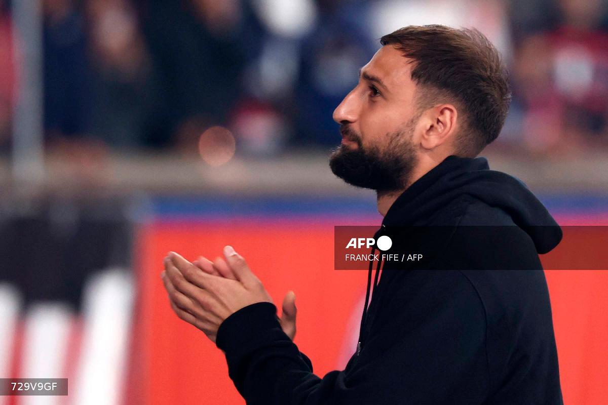 Manchester City sign goalkeeper Gianluigi Donnarumma from PSG Manchester City sign goalkeeper Gianluigi Donnarumma from PSG
