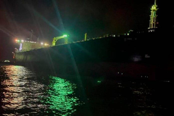 Maritim Malaysia tahan kapal tangki Panama bersauh haram di Tanjung Piai