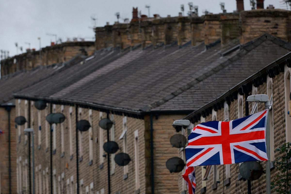 Medvedev says Russia may seize British assets and more Ukrainian land over frozen funds