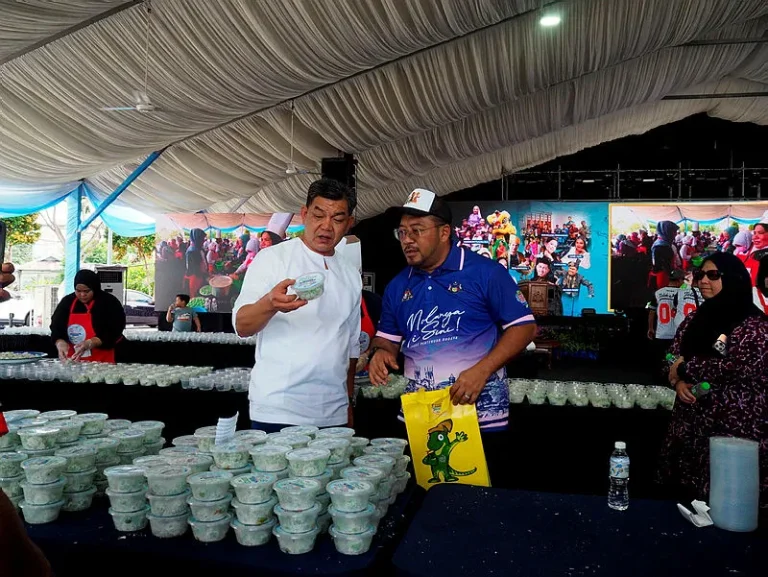 Melaka cipta rekod baharu dengan 50,000 biji onde-onde