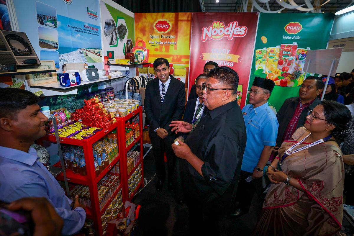 Melaka launches digital graves project to modernise cemetery management Melaka launches digital graves project to modernise cemetery management