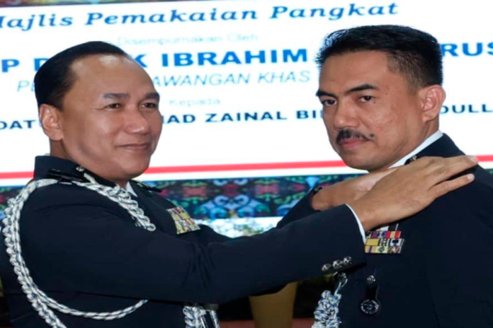 Mohamad Zainal appointed new Sarawak police commissioner Mohamad Zainal appointed new Sarawak police commissioner