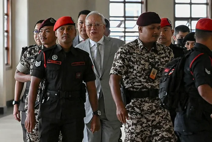 Najib failed to produce RM2.3 billion donor for his defence