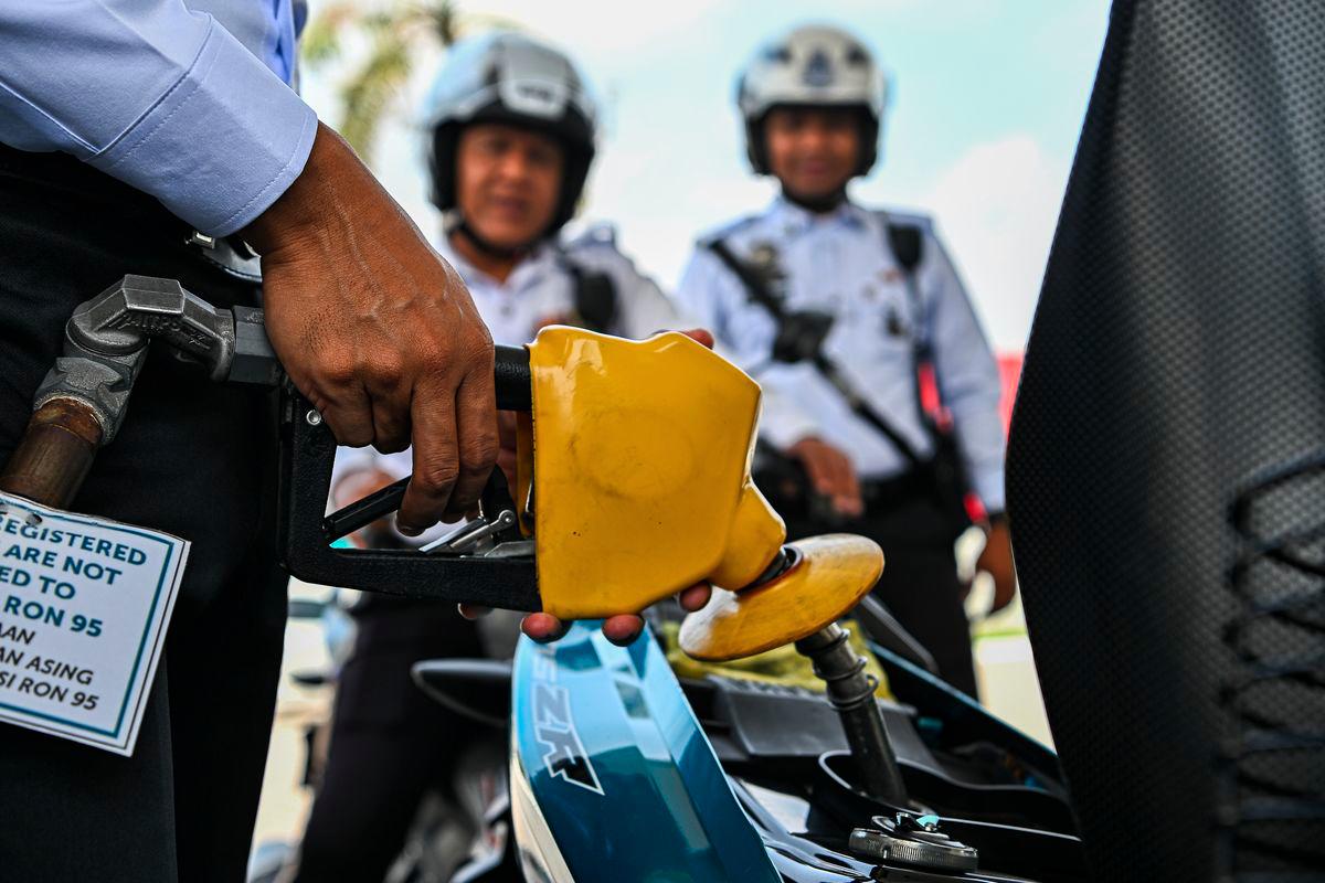 Over 11 million Malaysians benefit from Budi95 petrol subsidy programme Over 11 million Malaysians benefit from Budi95 petrol subsidy programme