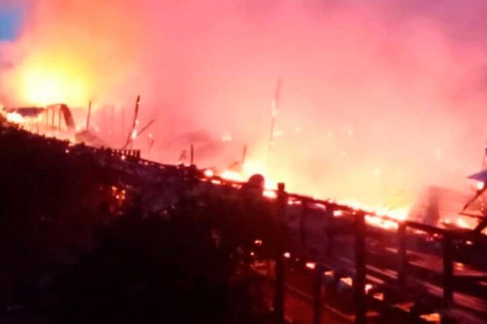 Over 200 homeless after longhouse fire in remote Kapit district