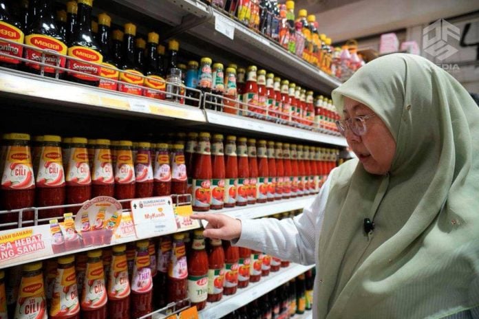 Over 3,000 premises nationwide still offer Menu Rahmah meals