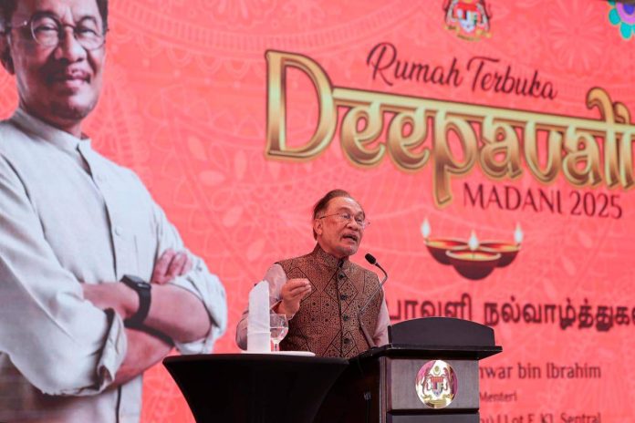 PM Anwar calls for unity and compassion on Deepavali celebration PM Anwar calls for unity and compassion on Deepavali celebration