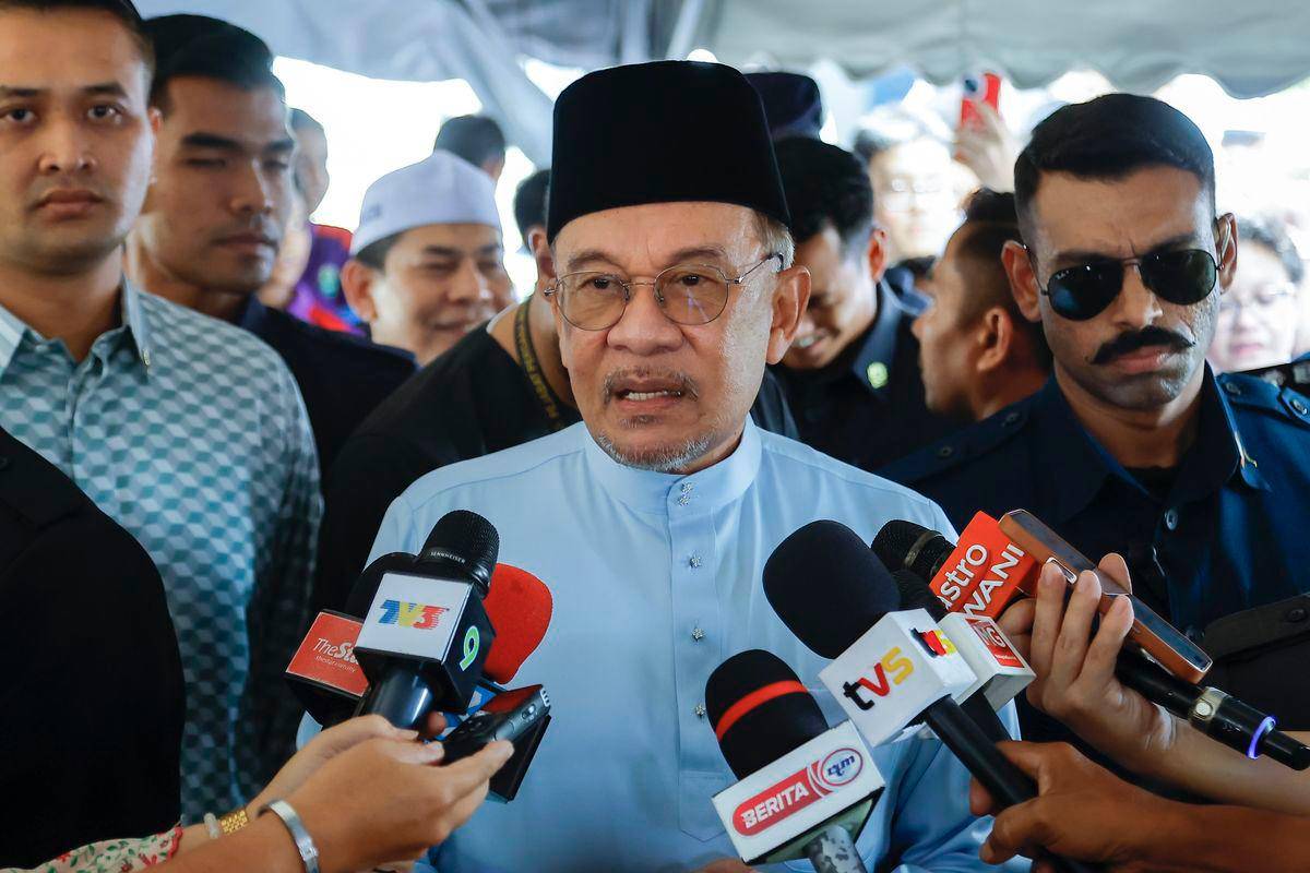 PM Anwar gesa jangan lindungi atau tutup kes buli di sekolah PM Anwar gesa jangan lindungi atau tutup kes buli di sekolah