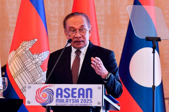 PM Anwar urges ASEAN leaders to listen to youths