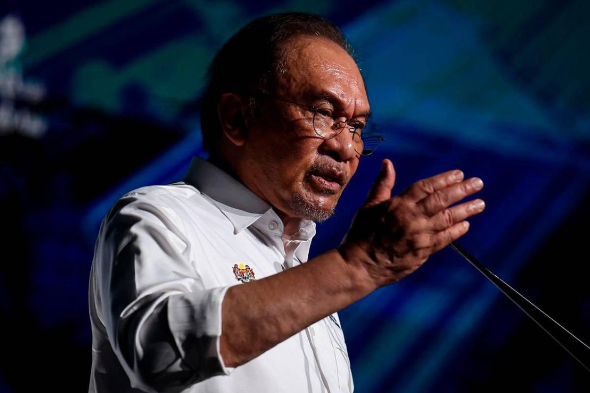 PM Anwar urges Muslims to emulate Prophet Muhammad in nation-building PM Anwar urges Muslims to emulate Prophet Muhammad in nation-building