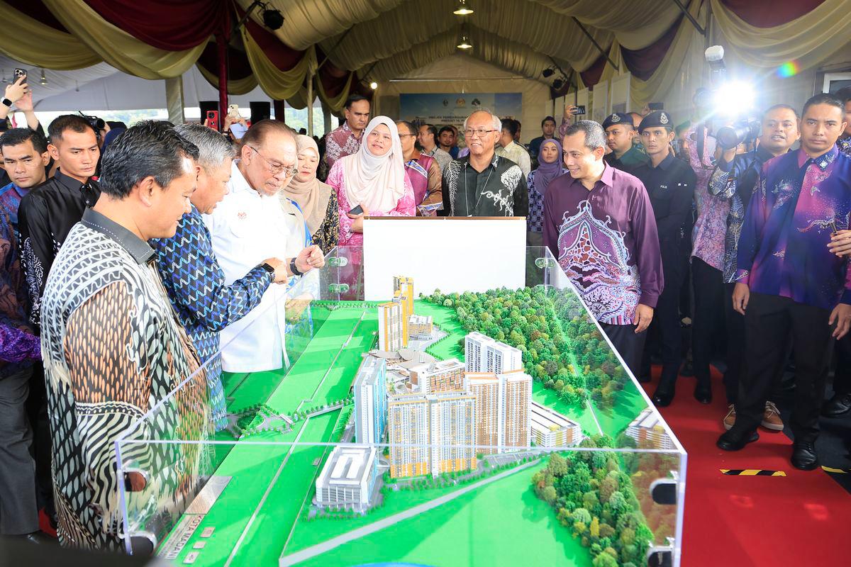 PM Anwar urges faster construction of Kota MADANI project PM Anwar urges faster construction of Kota MADANI project