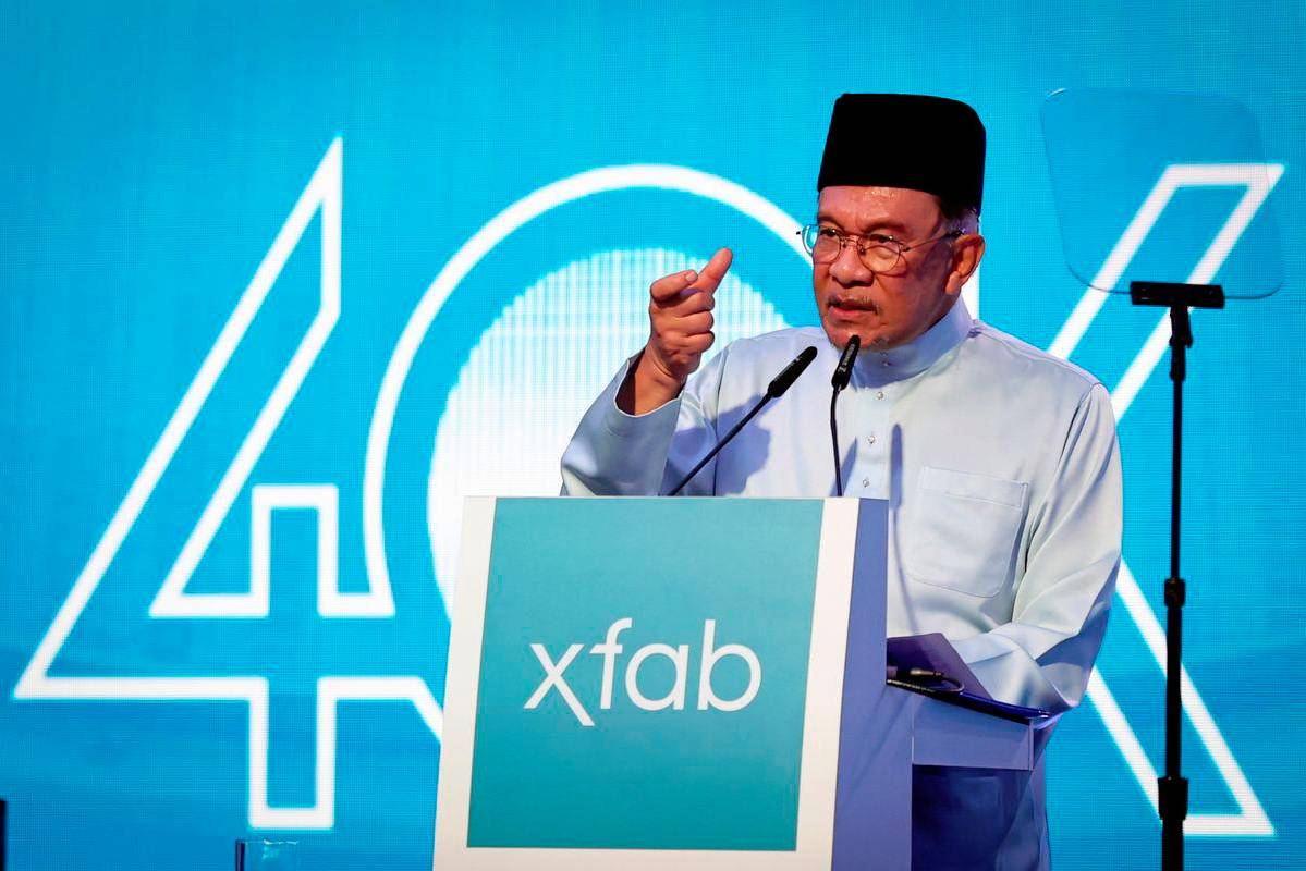 PM pledges continued harmonious talks with Sabah and Sarawak PM pledges continued harmonious talks with Sabah and Sarawak