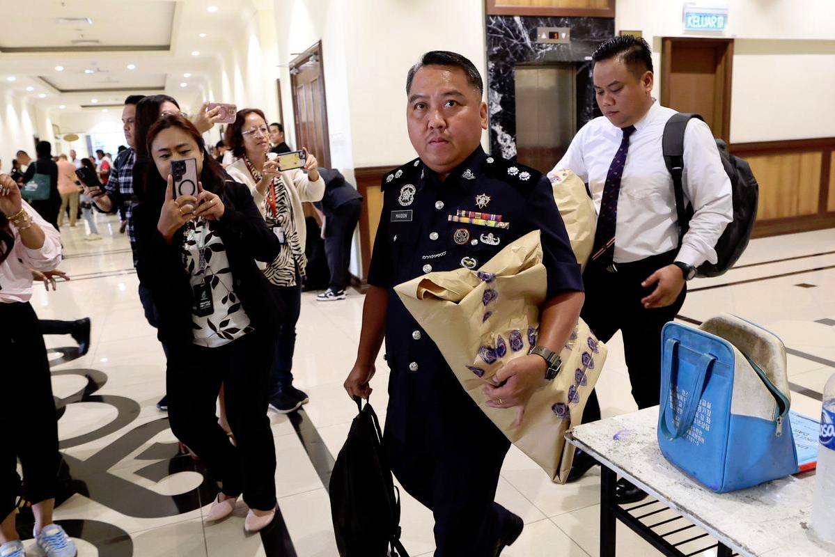 Patung simulasi kaki patah, kepala tercabut dikemukakan di inkues Zara Qairina