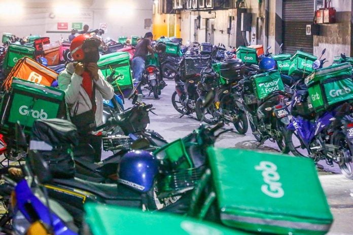 Pemandu e-hailing dan p-hailing didaftar ahli KWSP bawah i-Saraan Plus